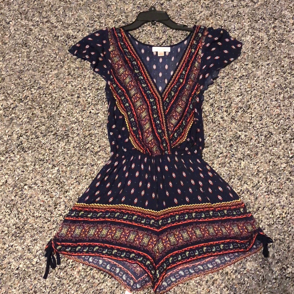 Romper - Picture 2 of 4